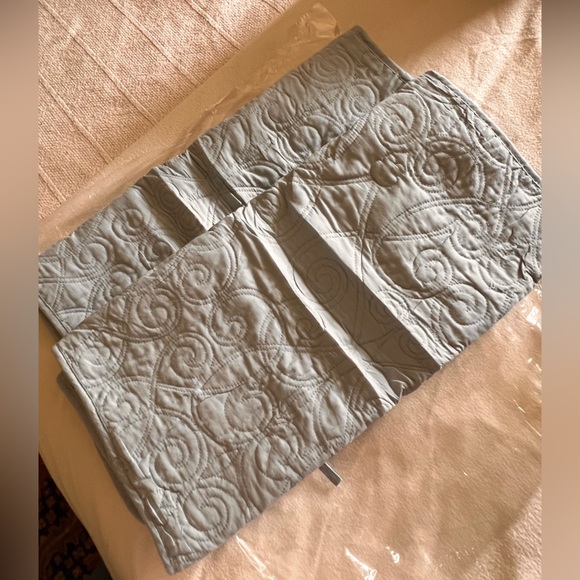 Laura Ashley “Felicity” Quilted King Pillow Shams Light Blue 100% Cotton - Picture 6 of 9